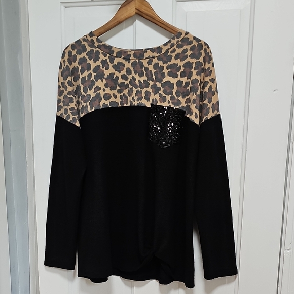 Leopard Print and Black Long Sleeve Top - Picture 1 of 13